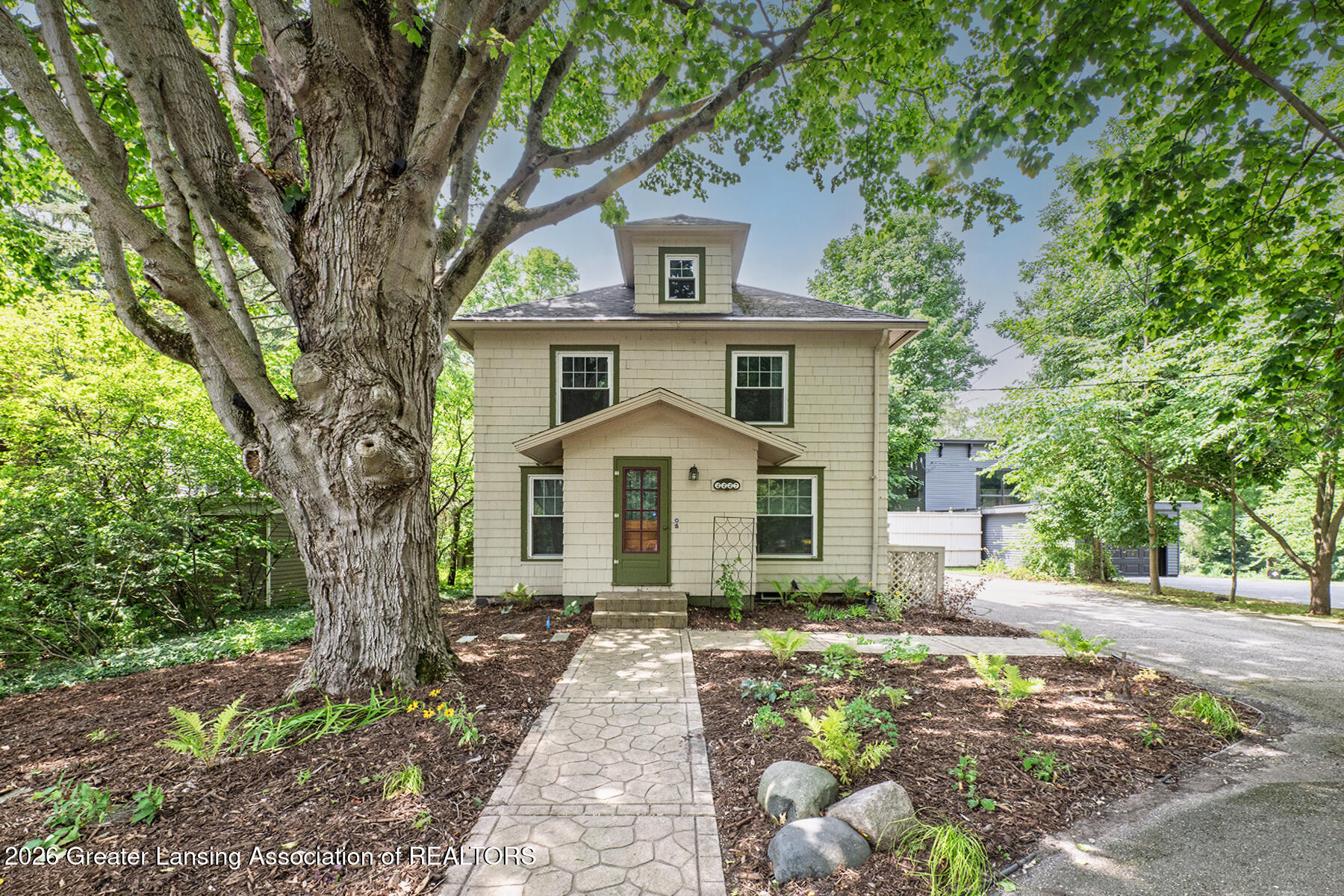 2227 Hamilton Road