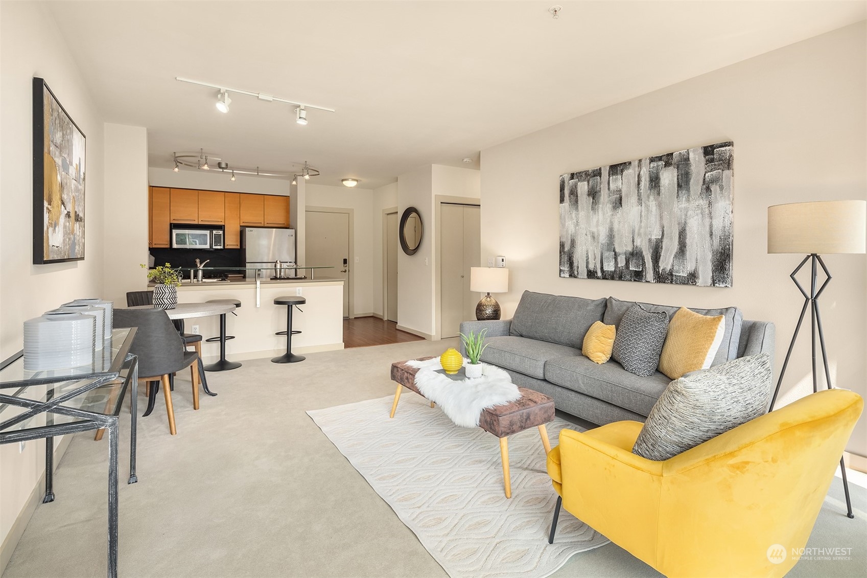 1410 E Pine Street Unit: W409