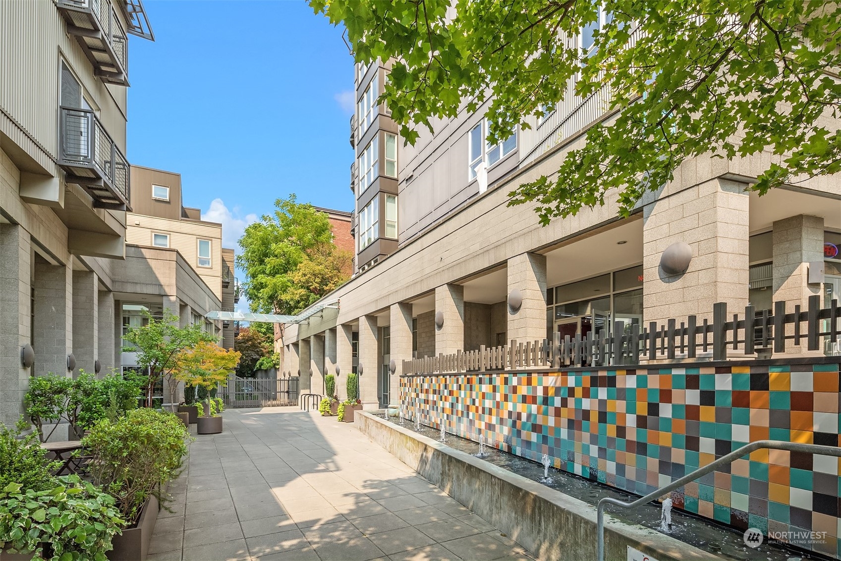 1410 E Pine Street Unit: W409