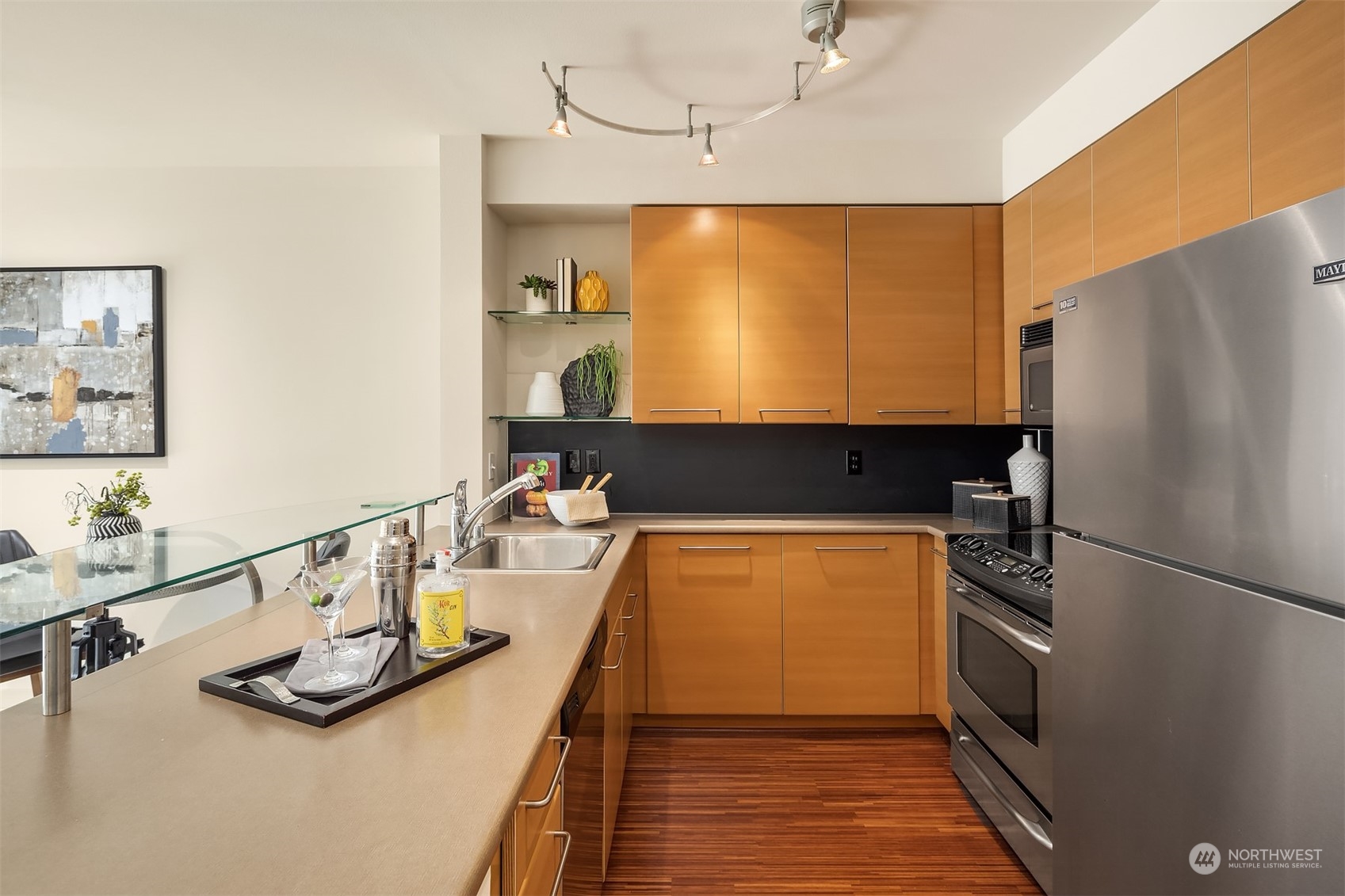 1410 E Pine Street Unit: W409