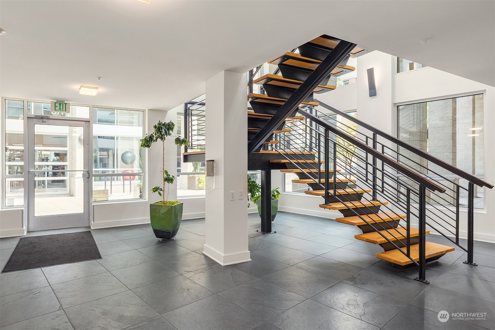 1410 E Pine Street Unit: W409