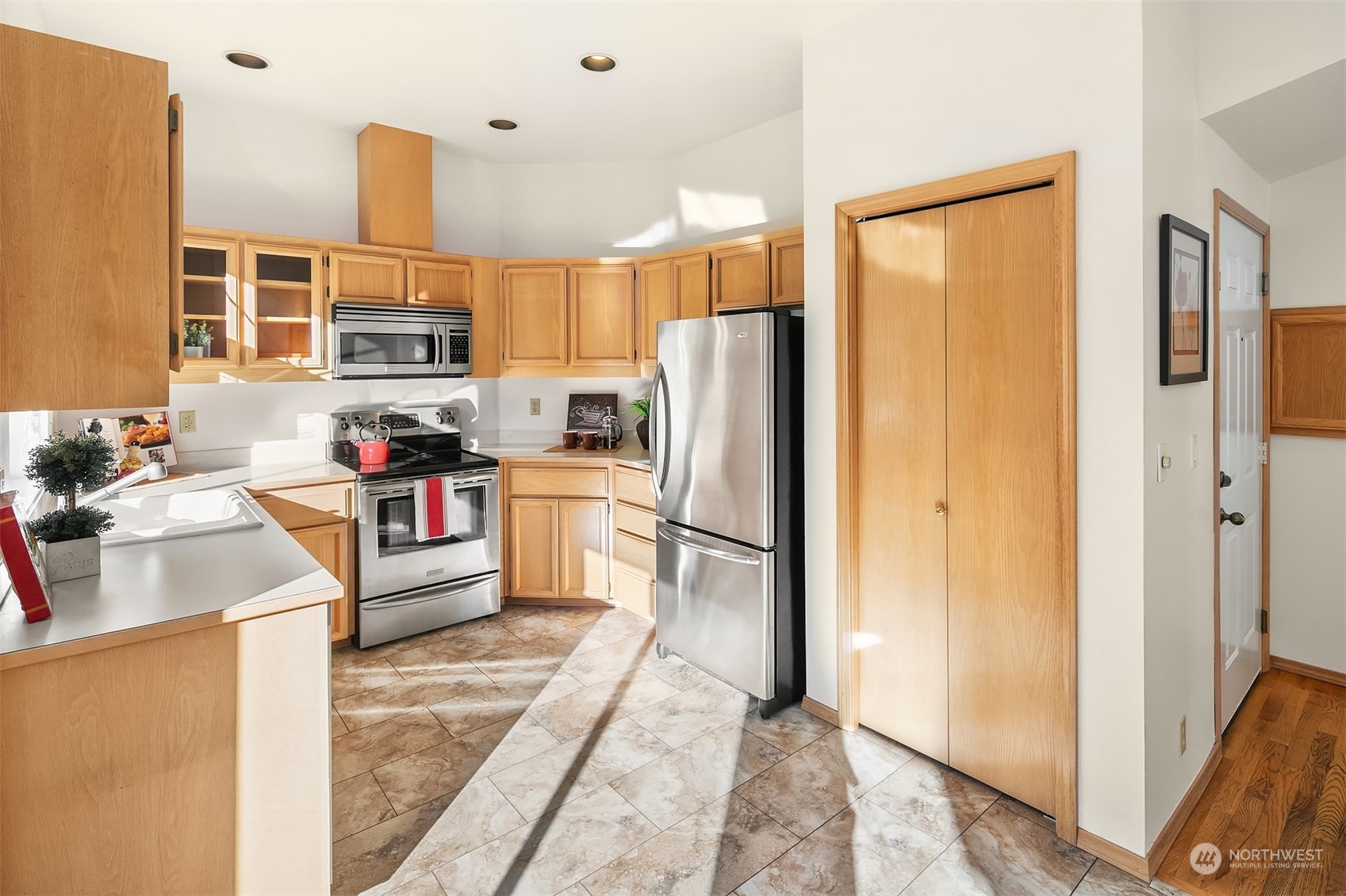 434 3rd Avenue S Unit: C204