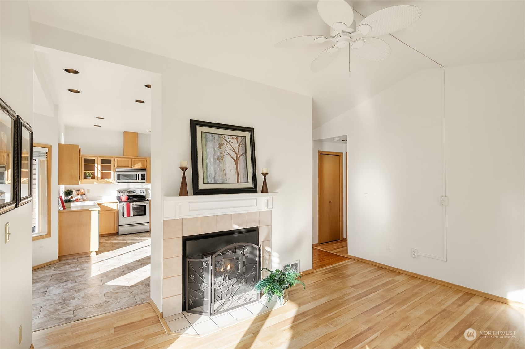 434 3rd Avenue S Unit: C204