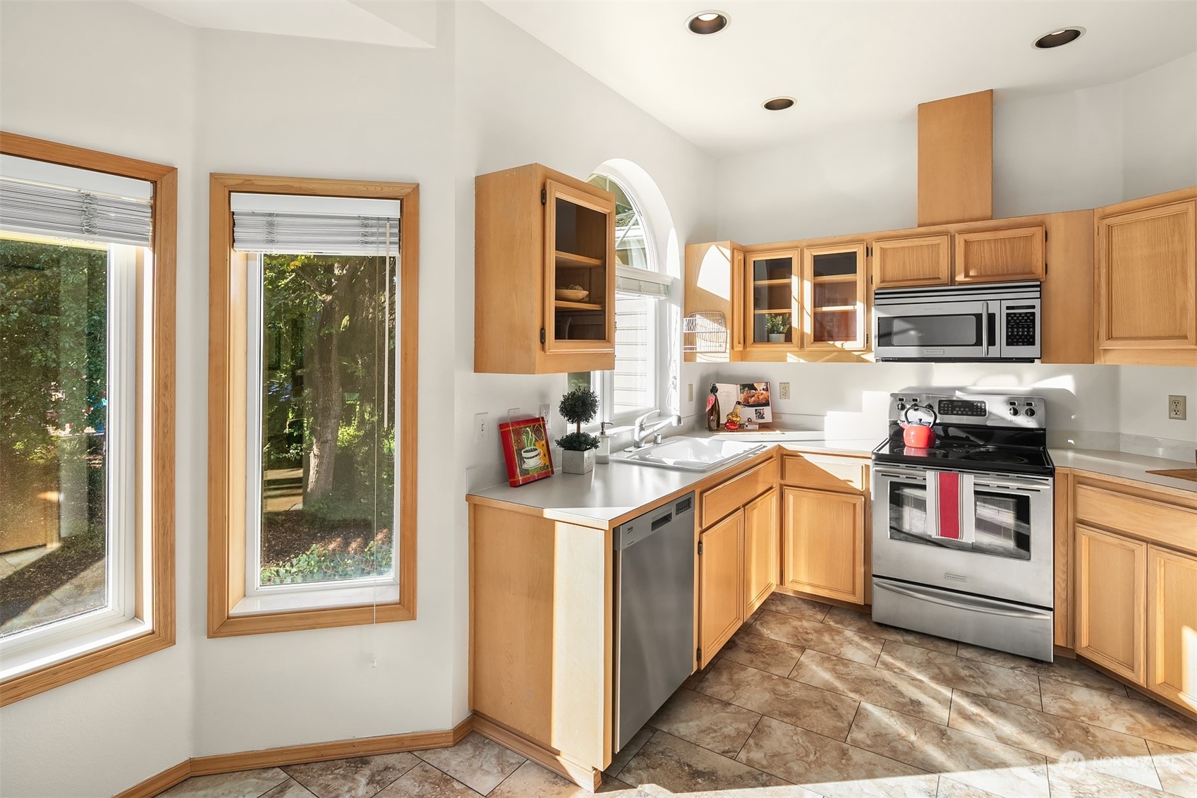 434 3rd Avenue S Unit: C204