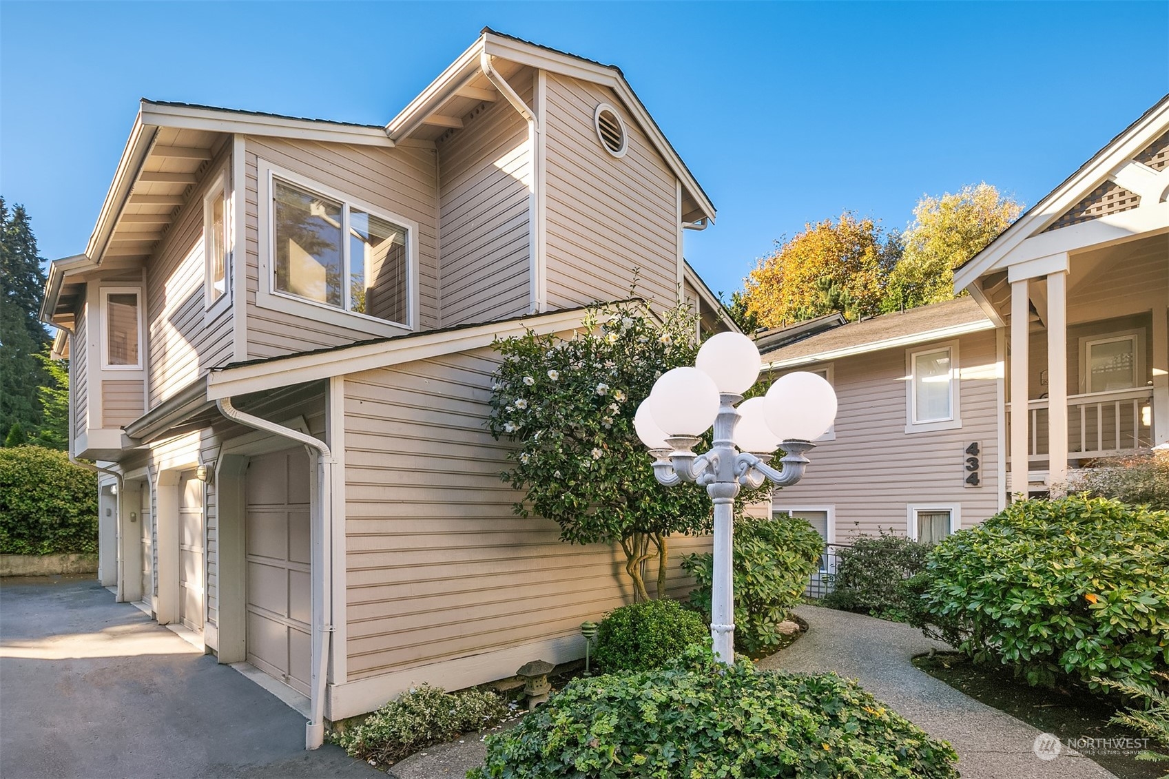 434 3rd Avenue S Unit: C204