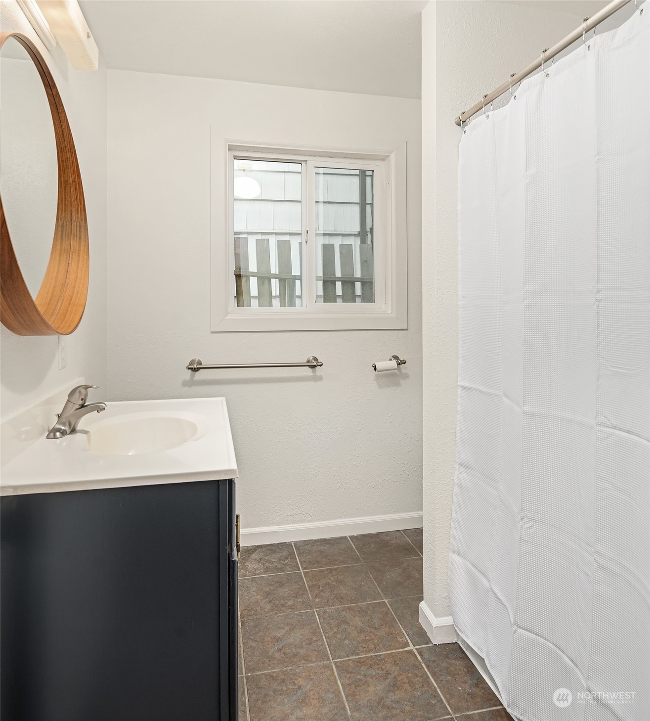 14038 Lenora Place N