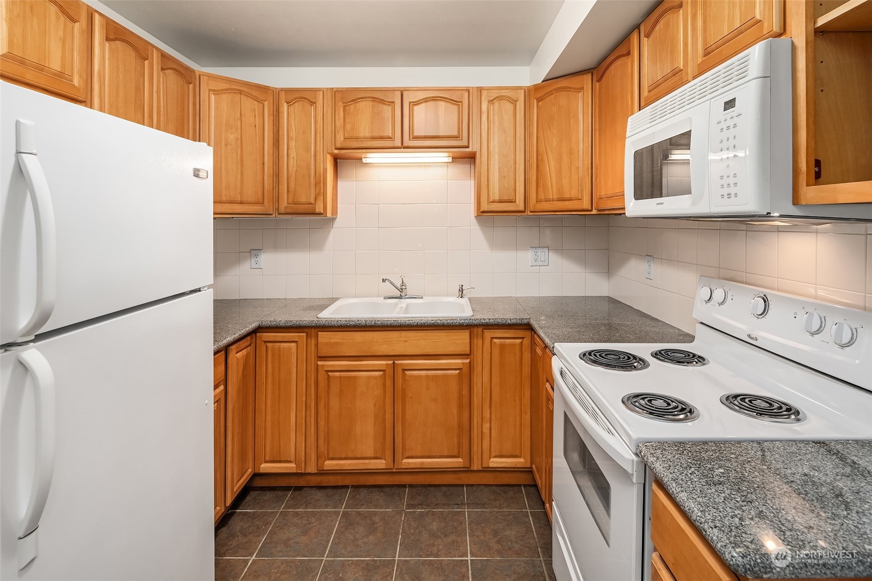 14038 Lenora Place N