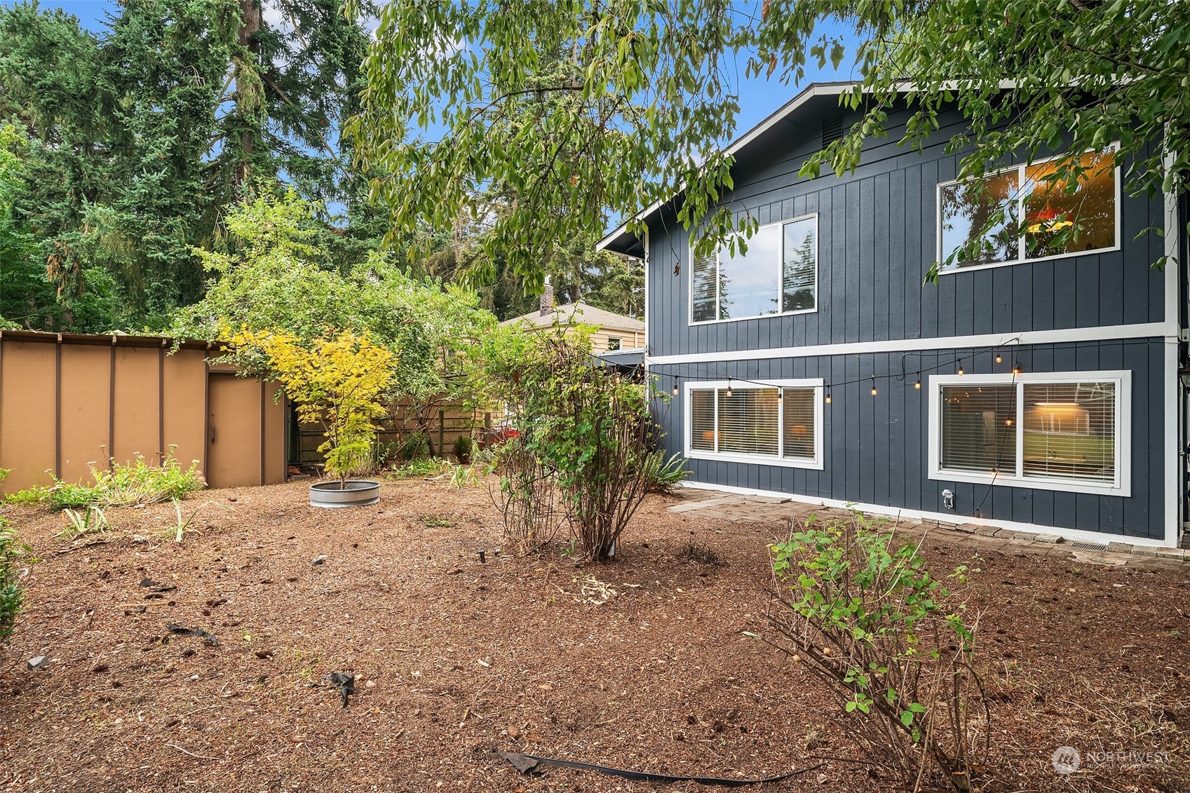 14038 Lenora Place N