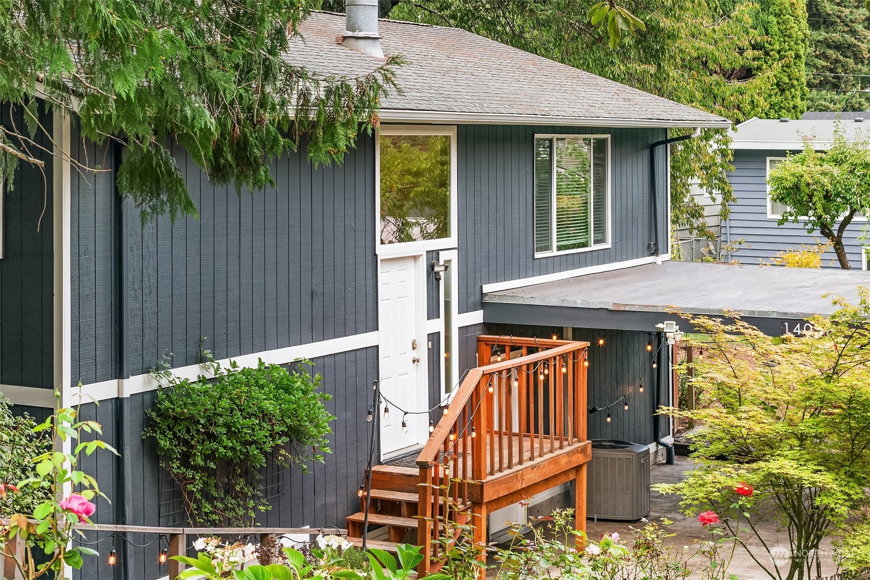 14038 Lenora Place N