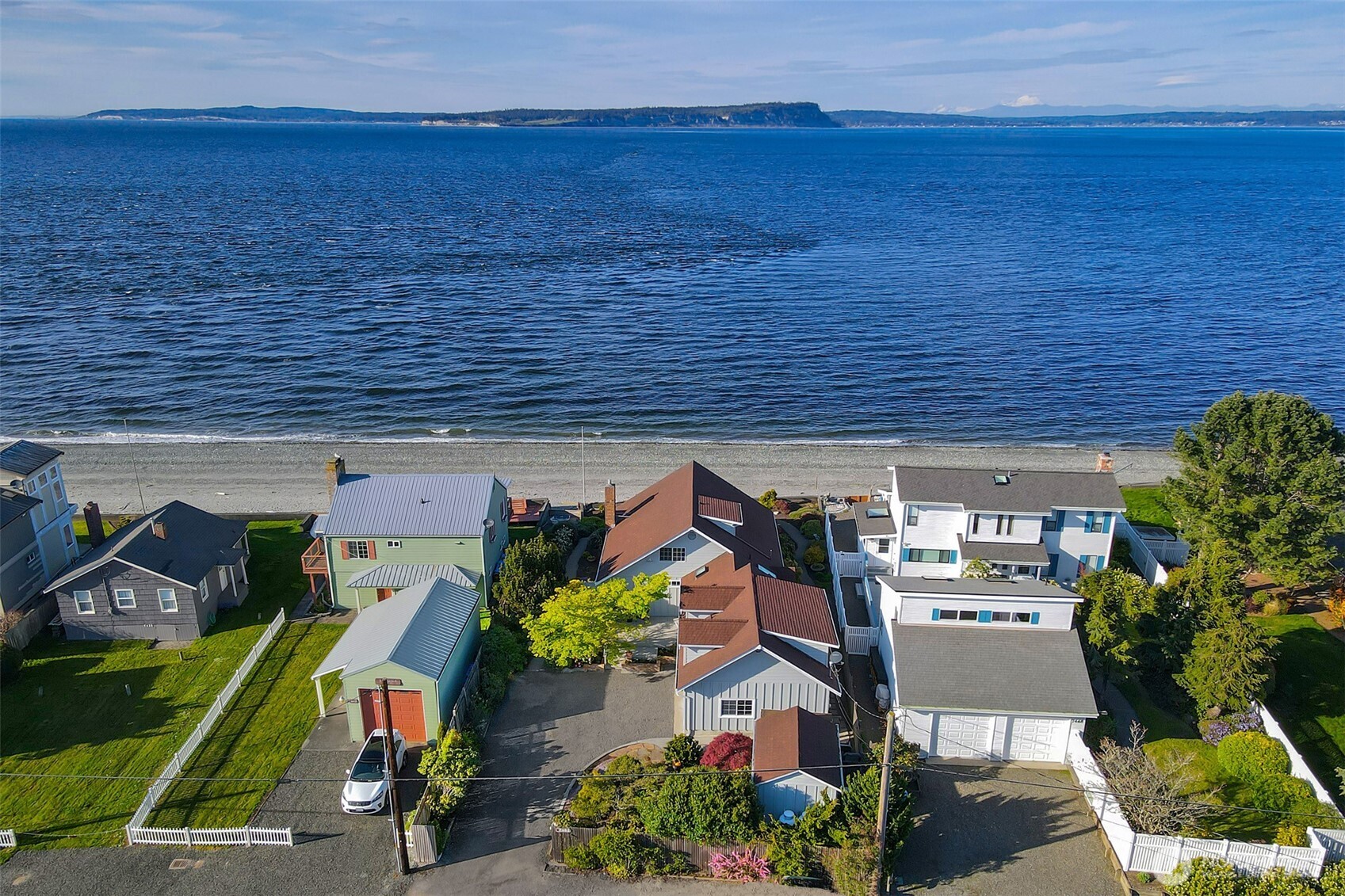 7462 NE Twin Spits Rd