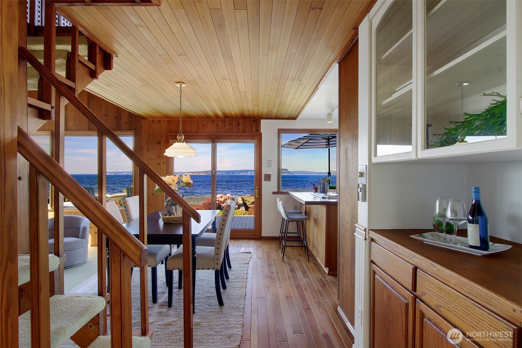 7462 NE Twin Spits Rd