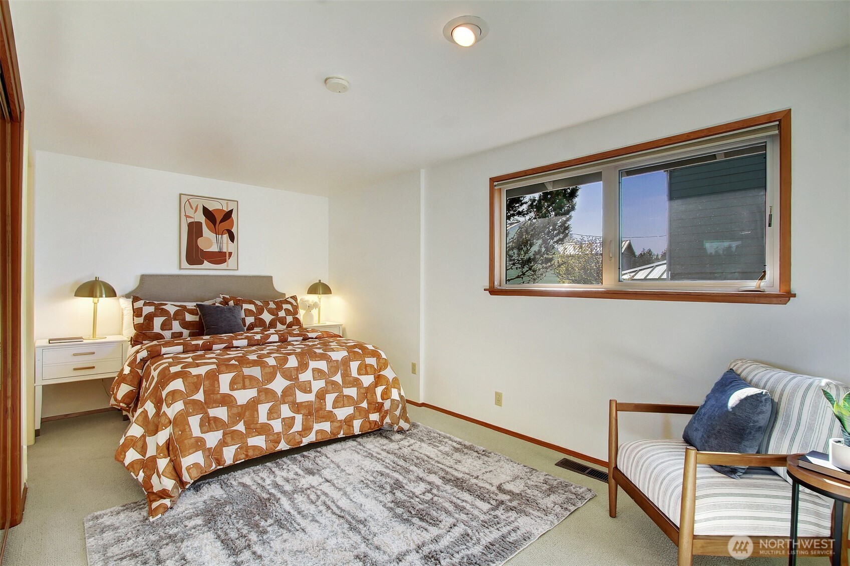 7462 NE Twin Spits Rd