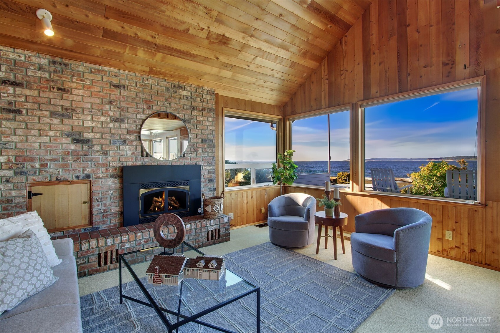 7462 NE Twin Spits Rd