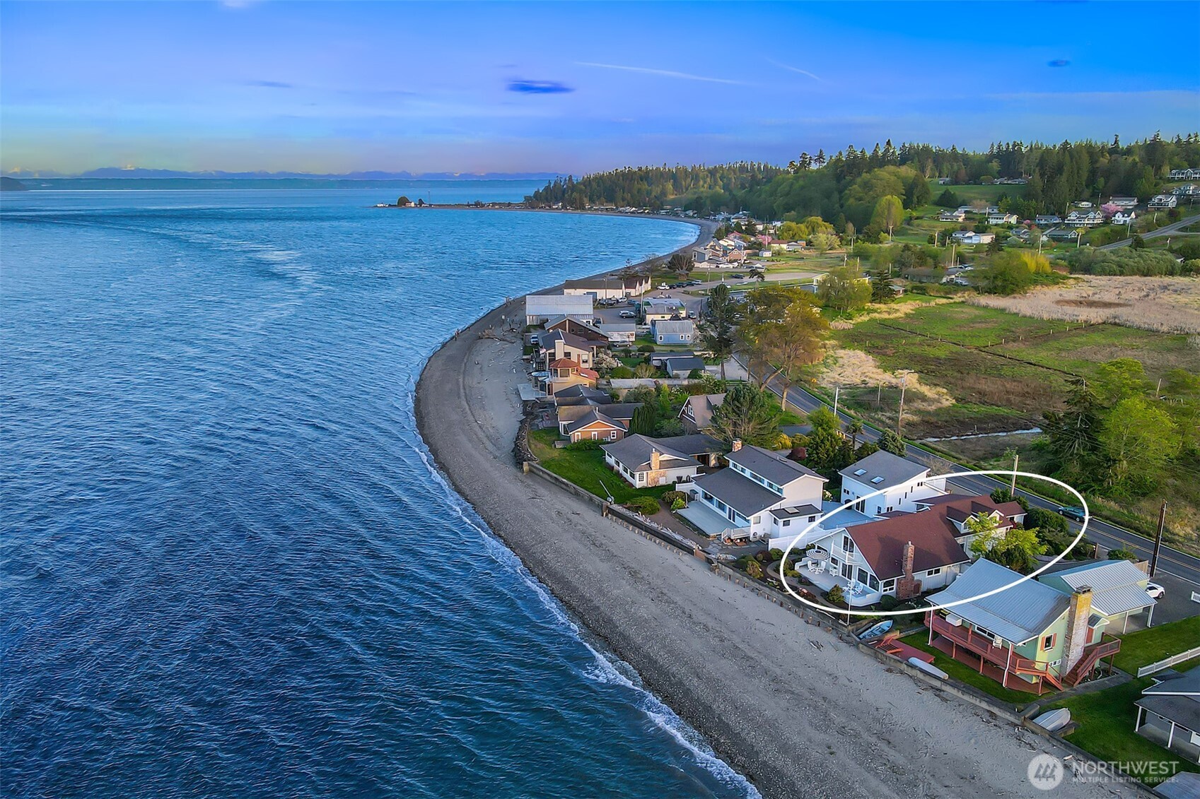 7462 NE Twin Spits Rd