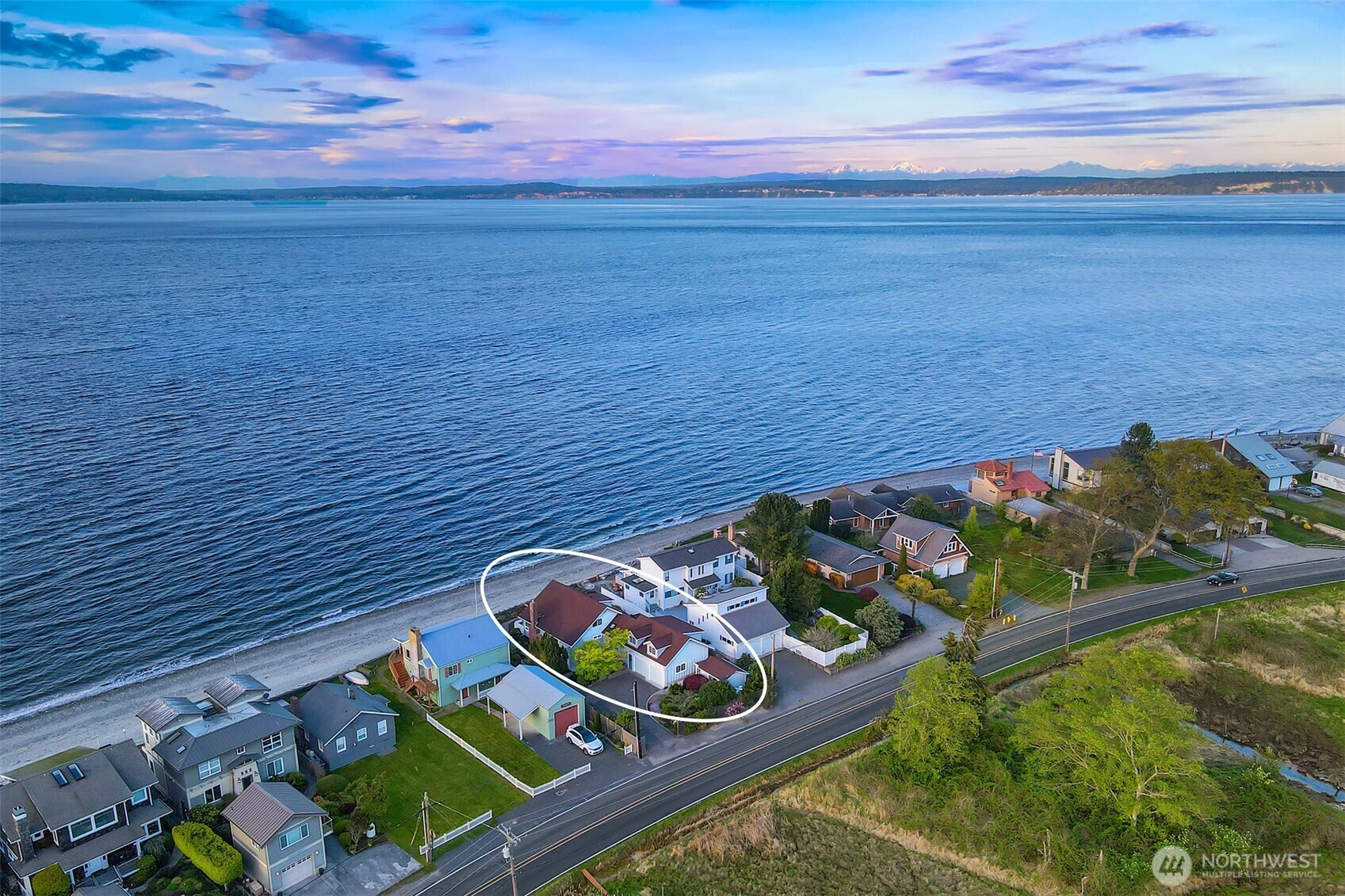 7462 NE Twin Spits Rd