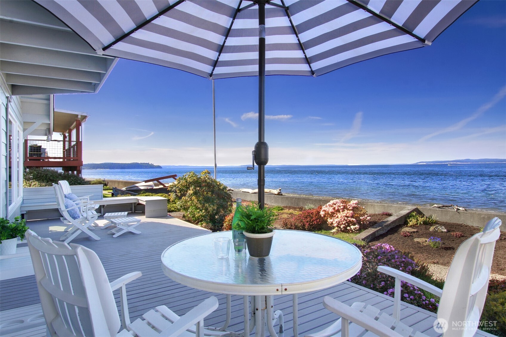 7462 NE Twin Spits Rd