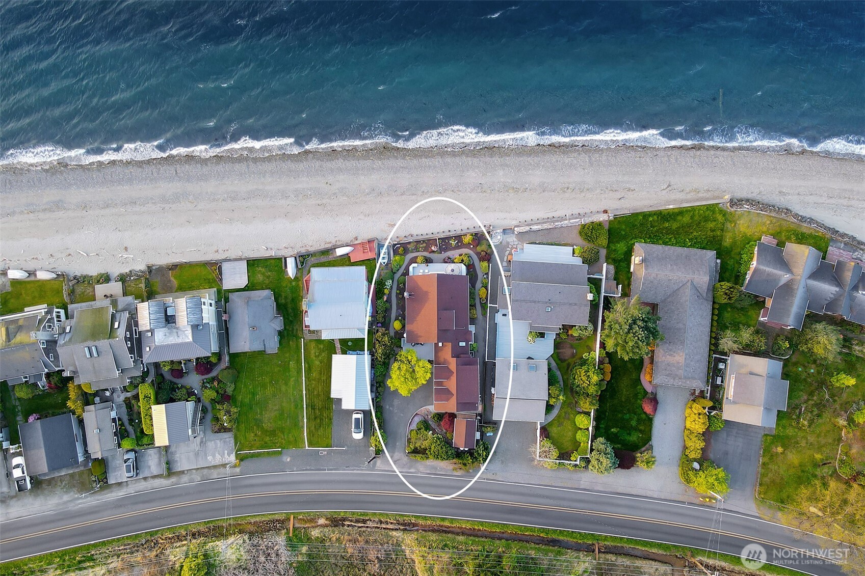 7462 NE Twin Spits Rd