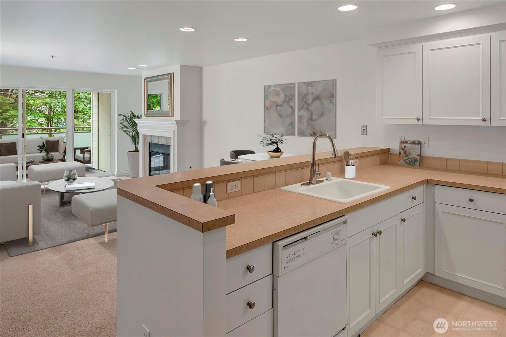 2334 Thorndyke Ave W Unit: 102