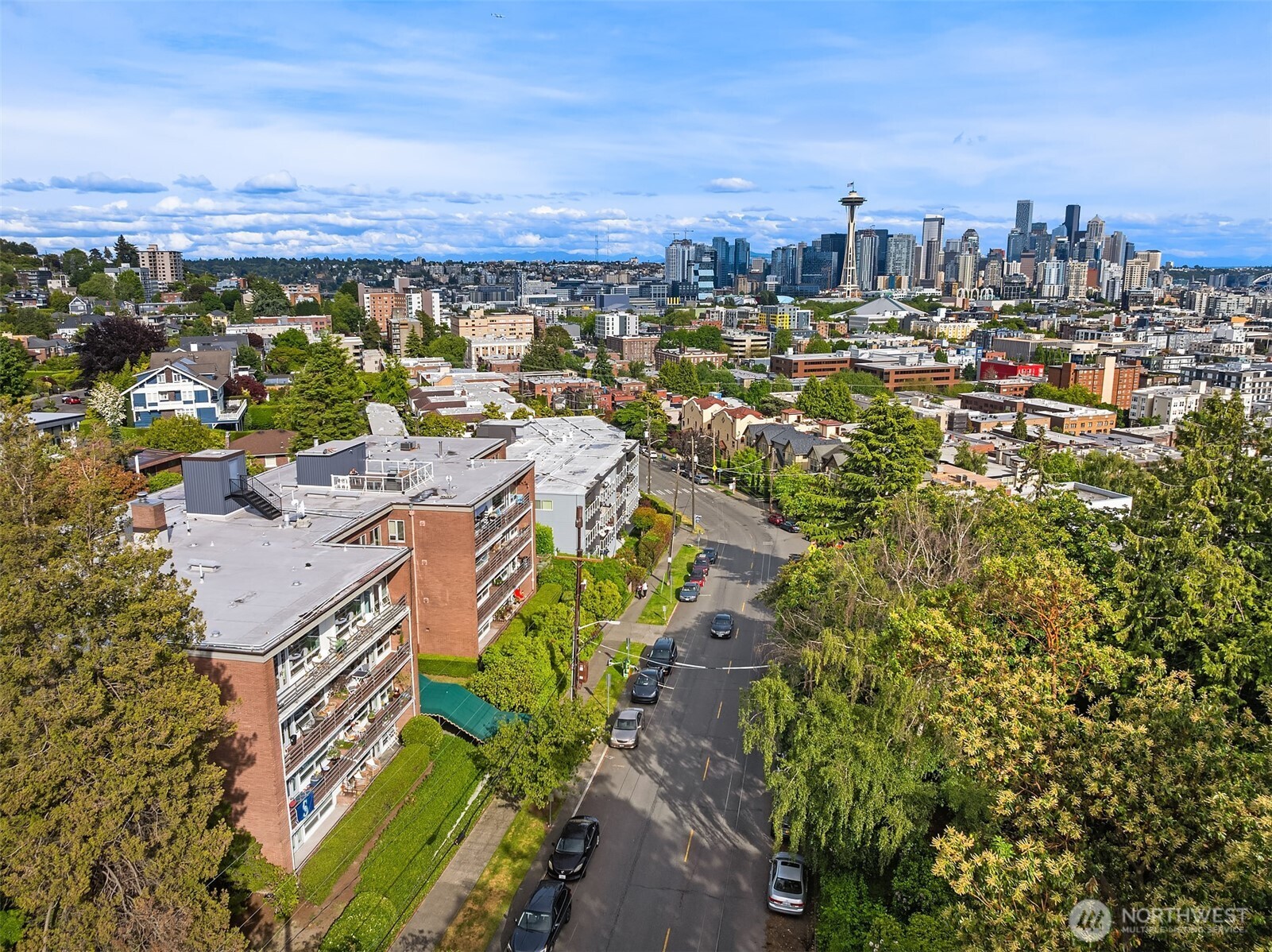 530 W Olympic Place Unit: 406