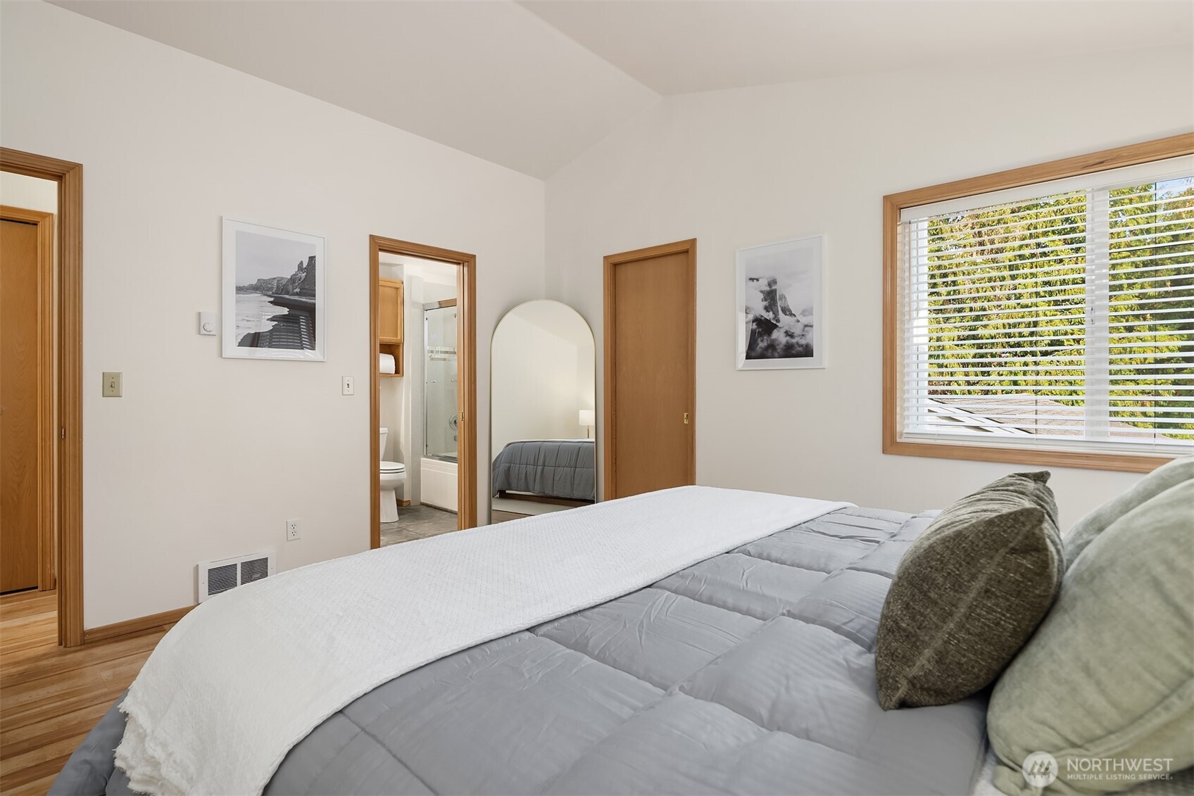 434 3rd Avenue S Unit: C204