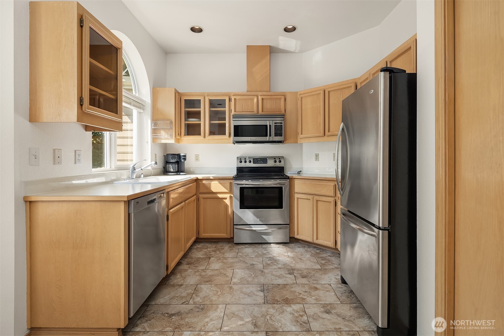 434 3rd Avenue S Unit: C204