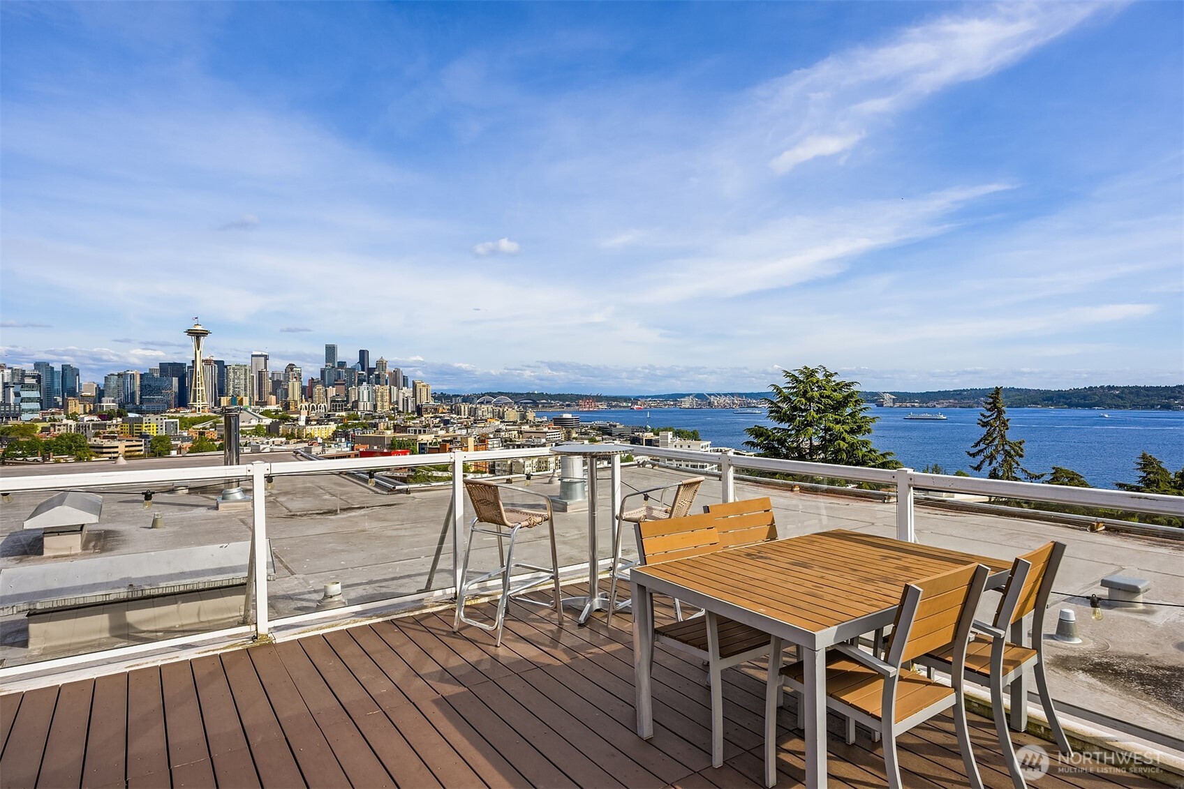 530 W Olympic Place Unit: 406