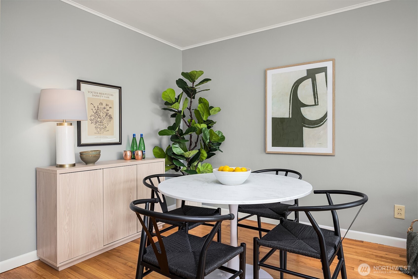 530 W Olympic Place Unit: 406