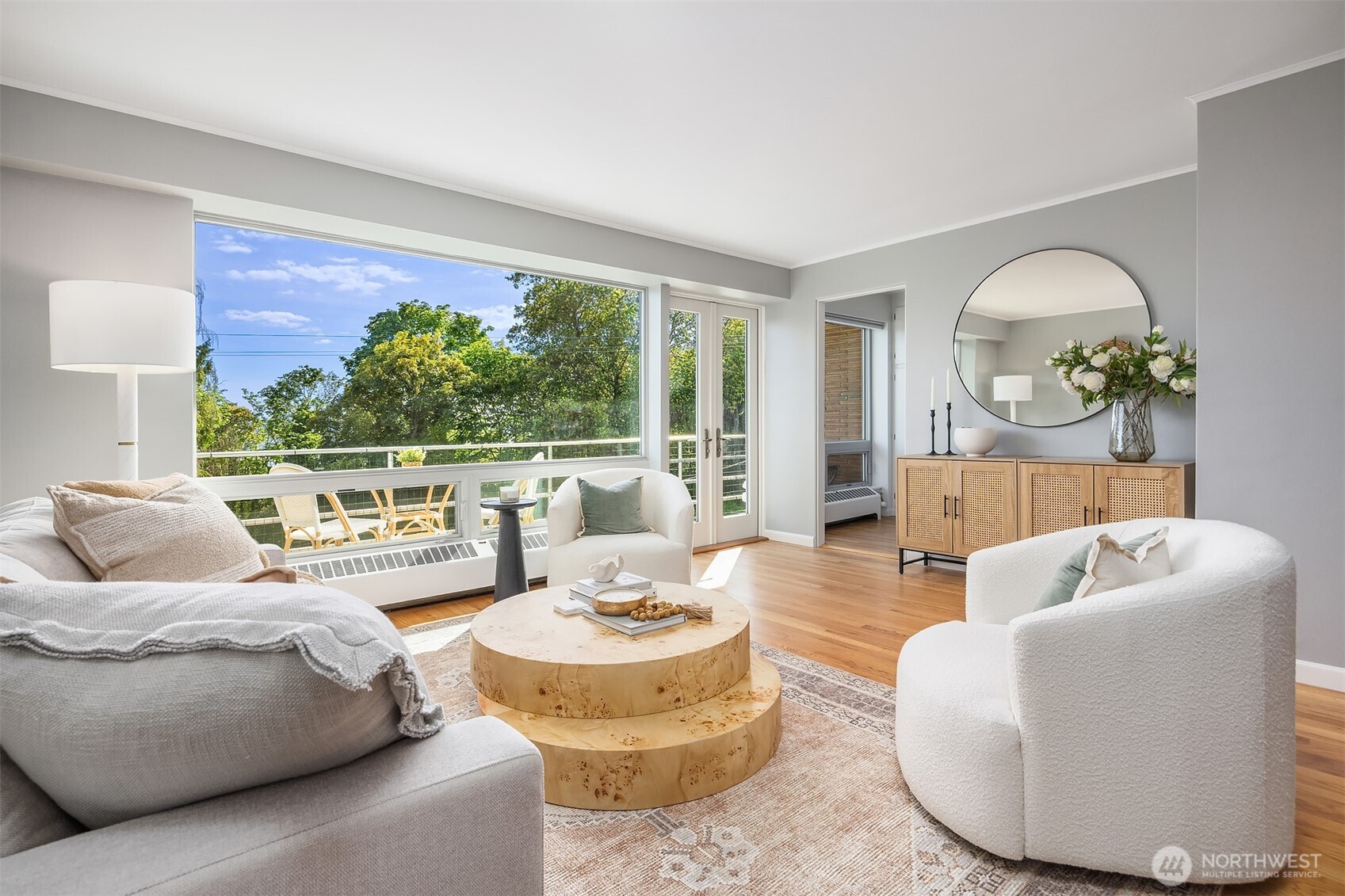 530 W Olympic Place Unit: 406