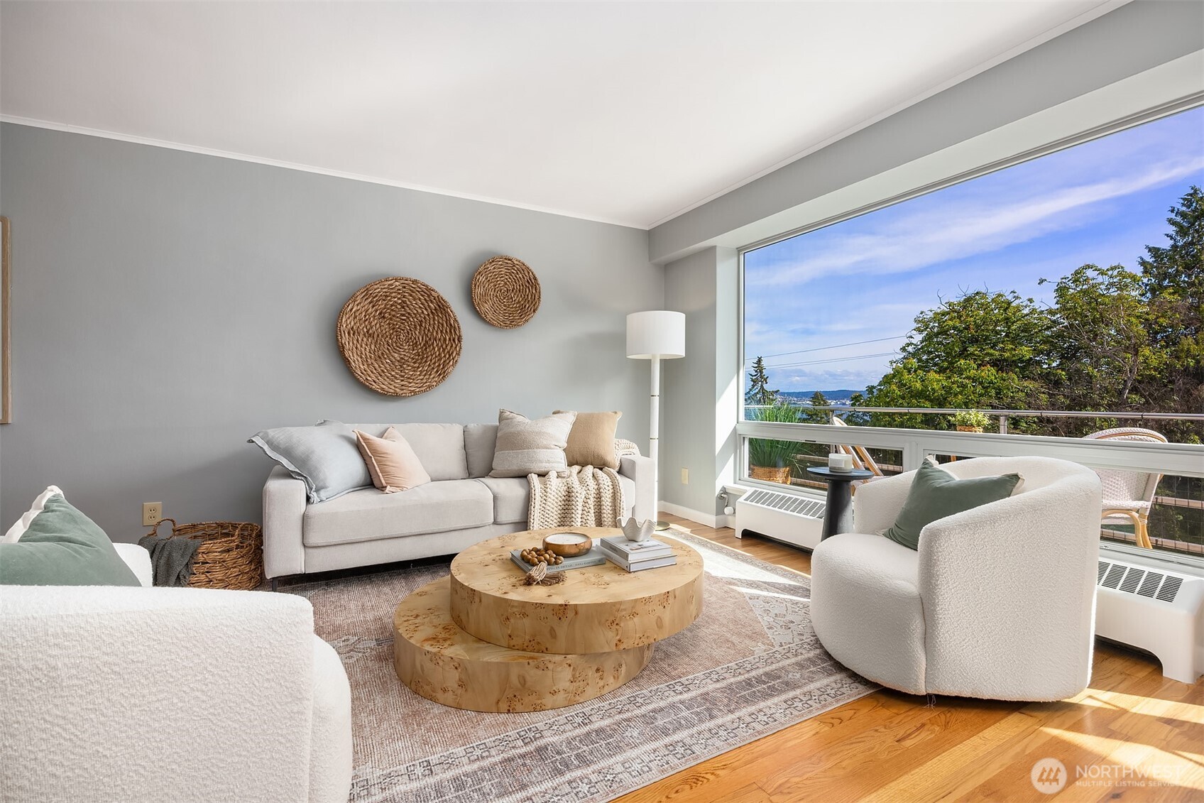 530 W Olympic Place Unit: 406