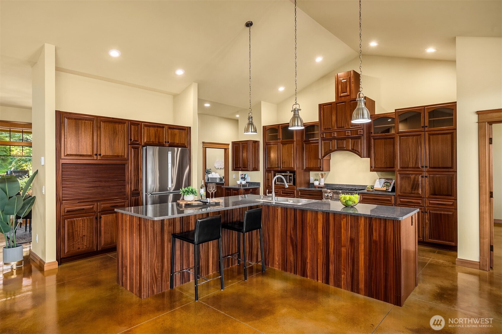 39171 NE No Name Place