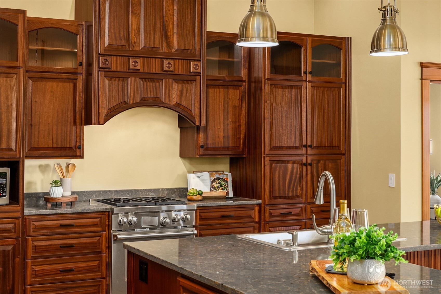 39171 NE No Name Place