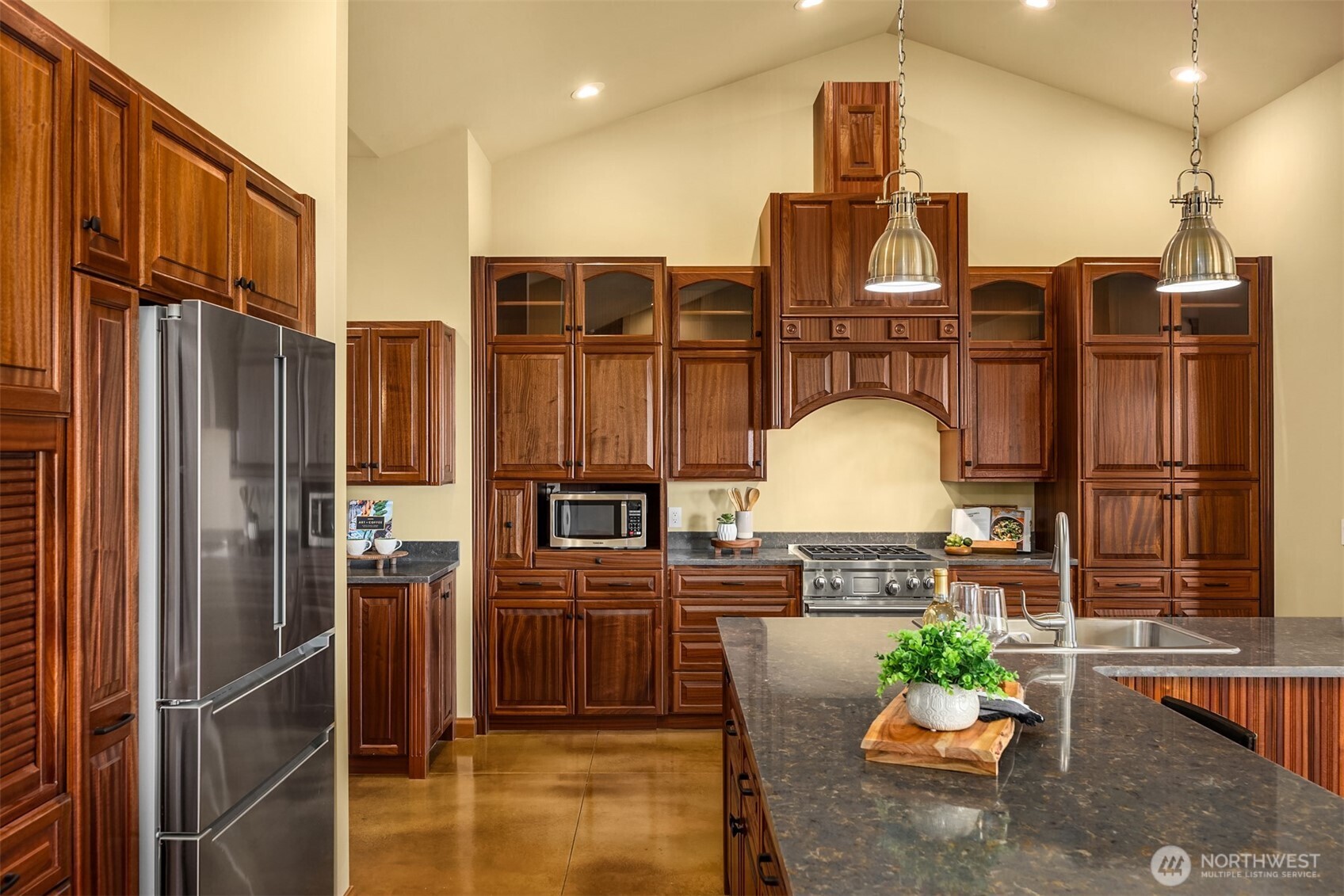 39171 NE No Name Place