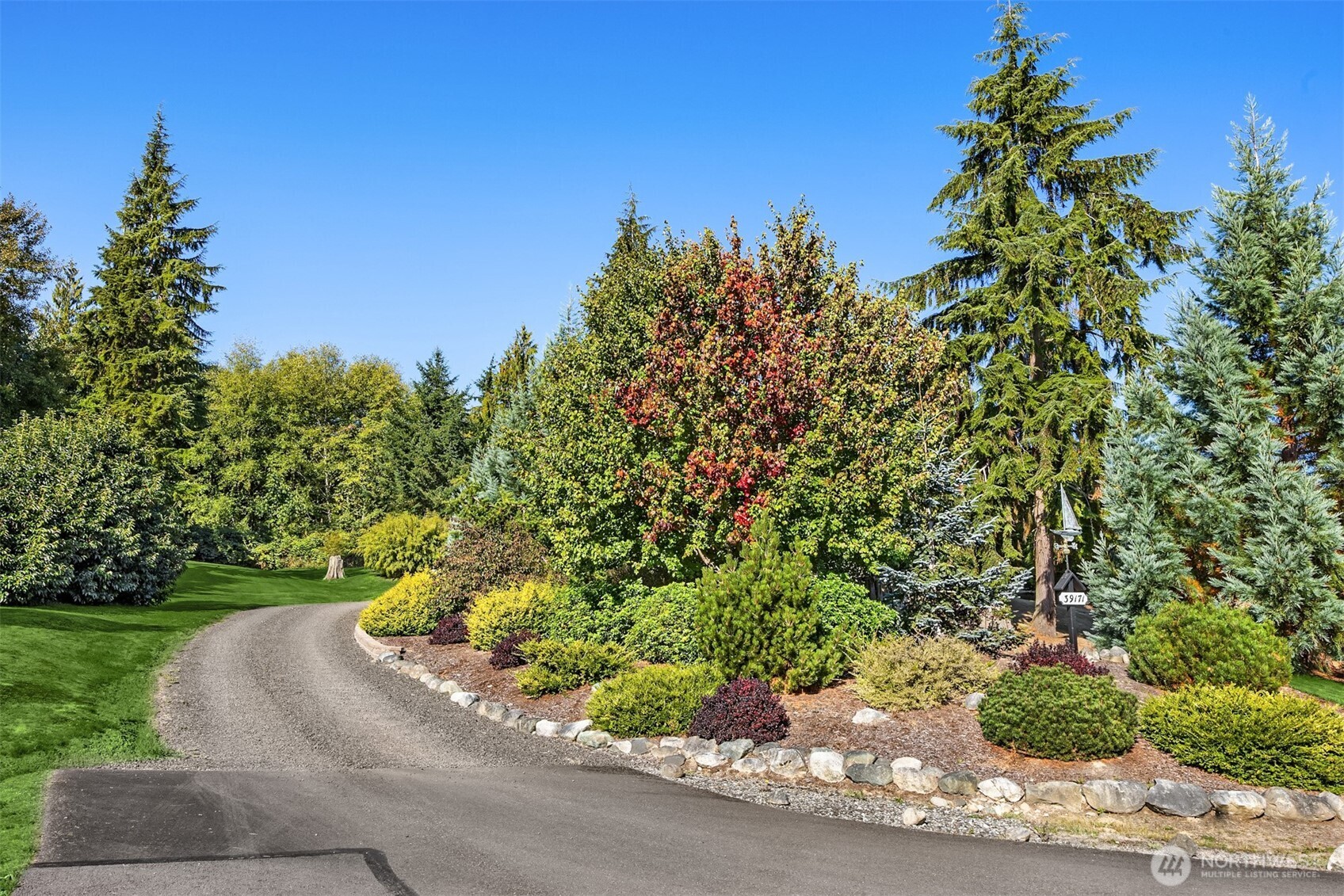 39171 NE No Name Place