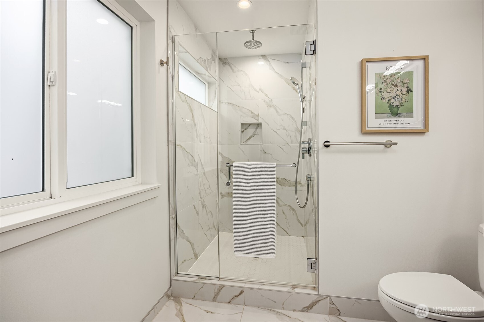 2005 Dexter Avenue N Unit: B