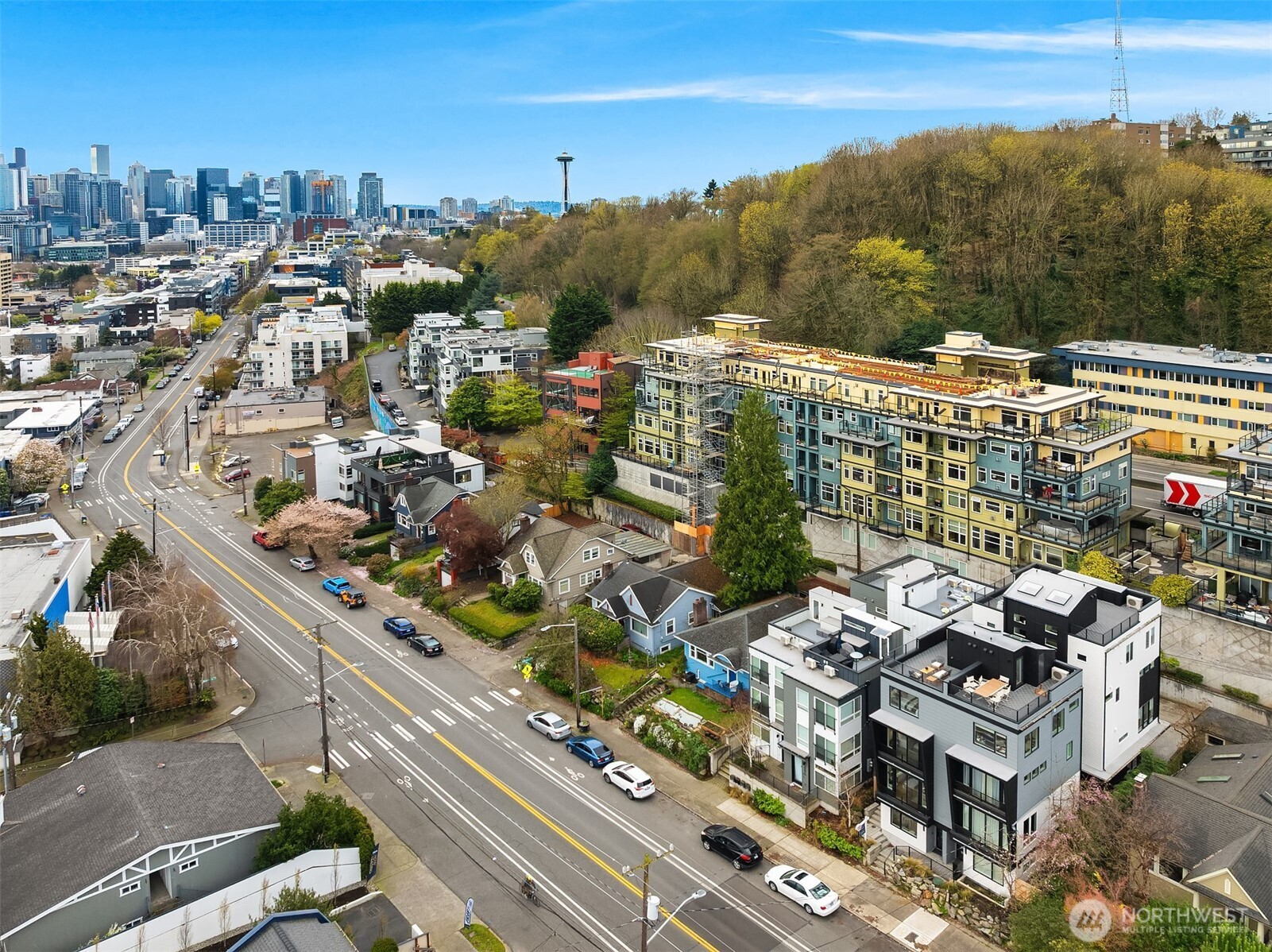 2005 Dexter Avenue N Unit: B