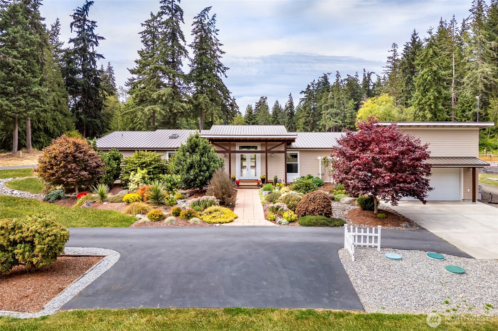 7929 NE Hunt Club Lane