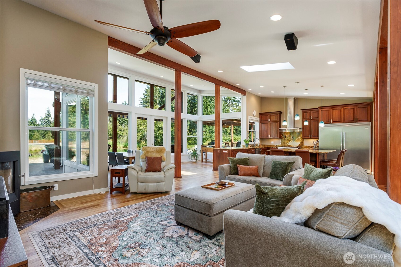 7929 NE Hunt Club Lane