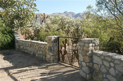 4260 N Bonanza Avenue