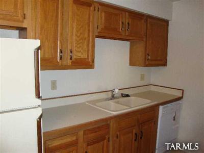 5750 N Camino Esplendora Unit: 117