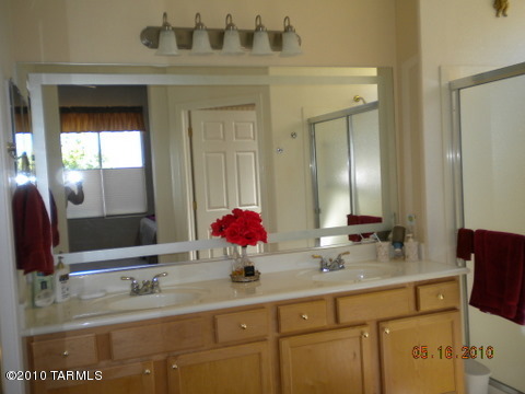 8044 W Greensleeves Way