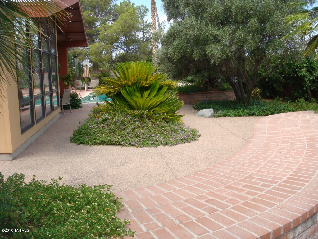 5518 E South Wilshire