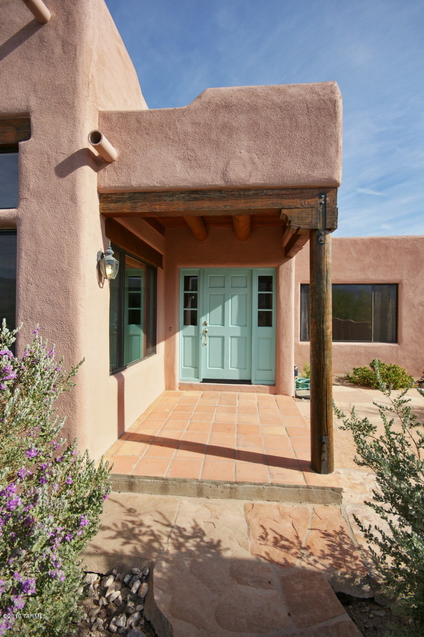 10470 E Calle Vaqueros