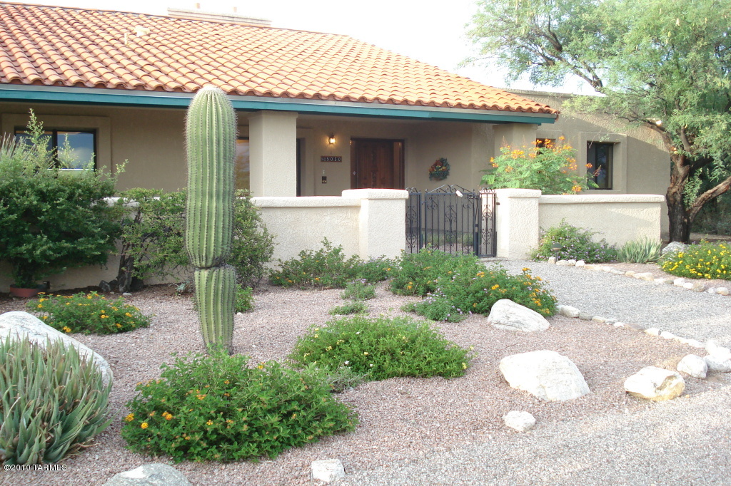 5030 N Avenida De La Colina