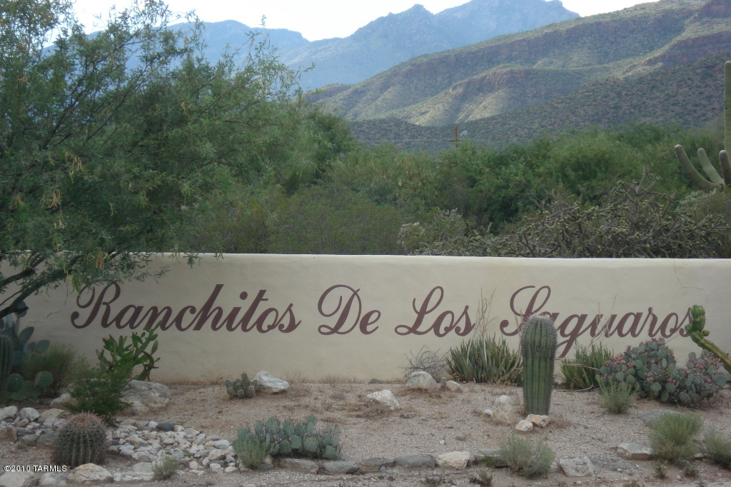 5030 N Avenida De La Colina