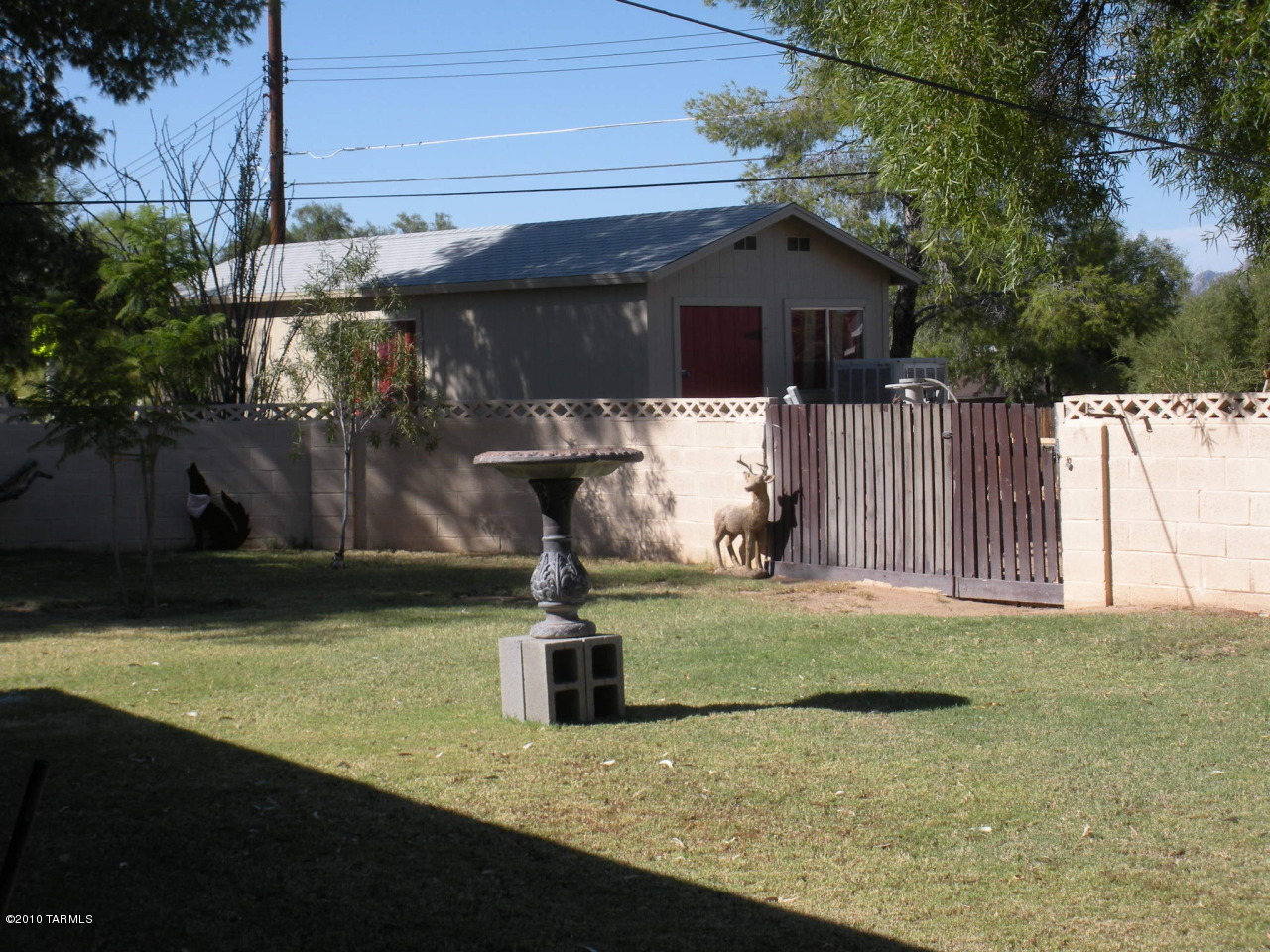6909 E Kingston Drive