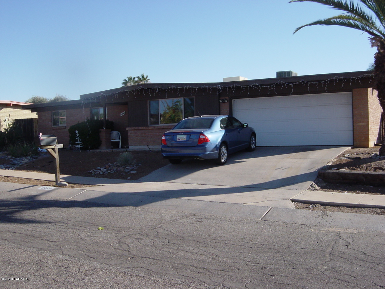 8440 E 23RD