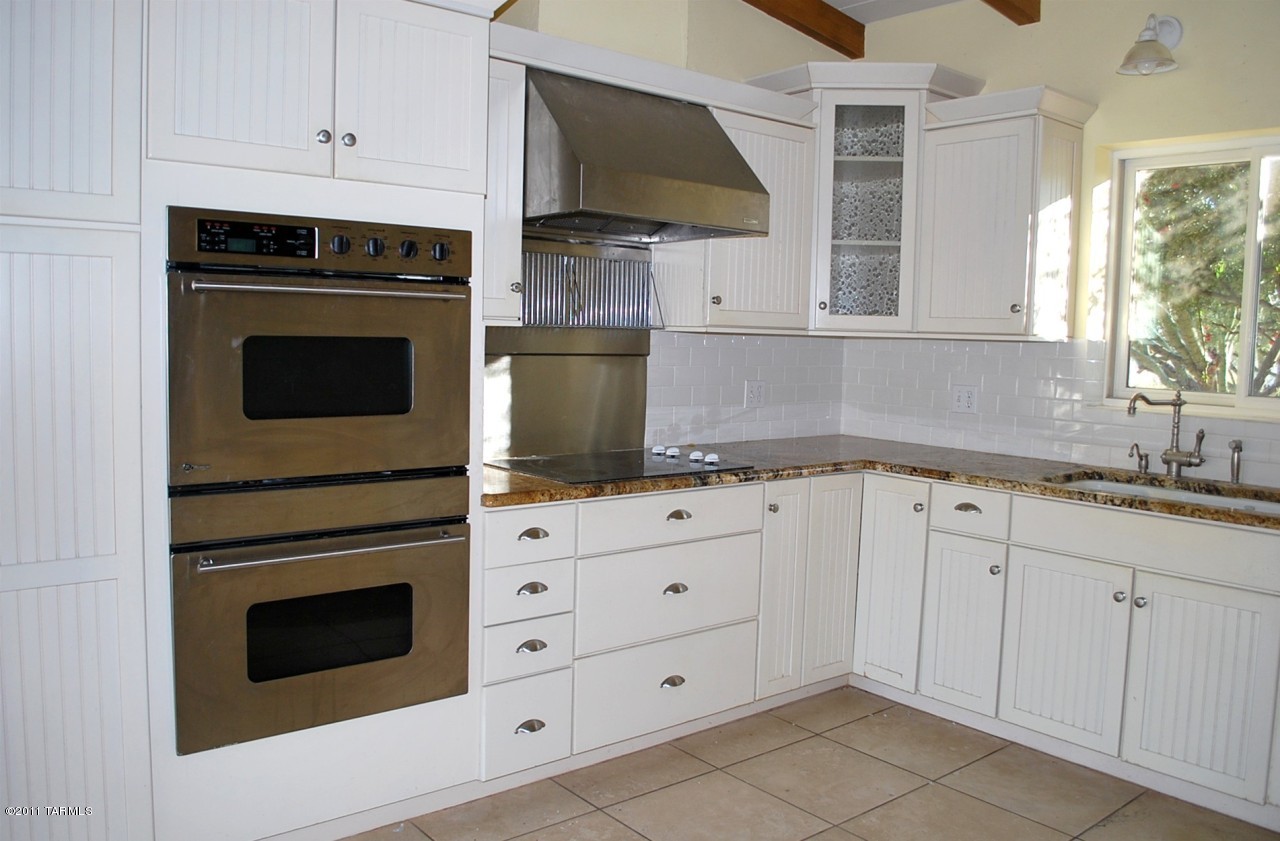 3035 N Deer Track
