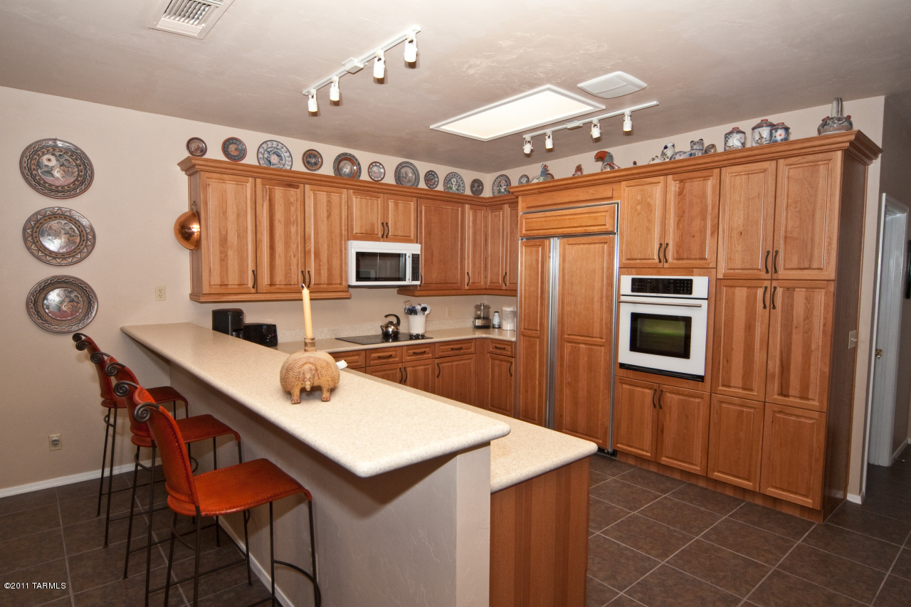 3420 N Country Club Vista Place