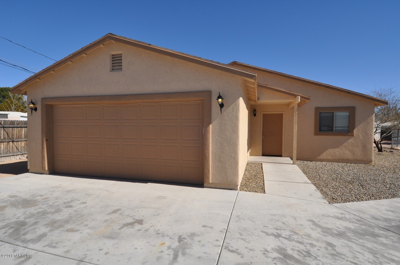 6056 S Marianne Circle