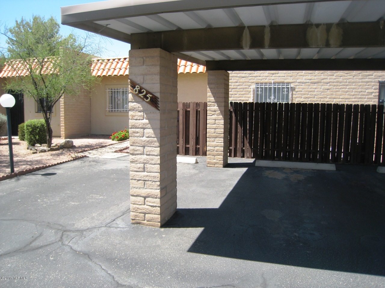 825 S Pantano Parkway